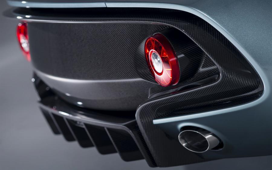 Детали экстерьера Aston Martin CC100 Speedster Concept 2013 года  (фото 21 из 45)